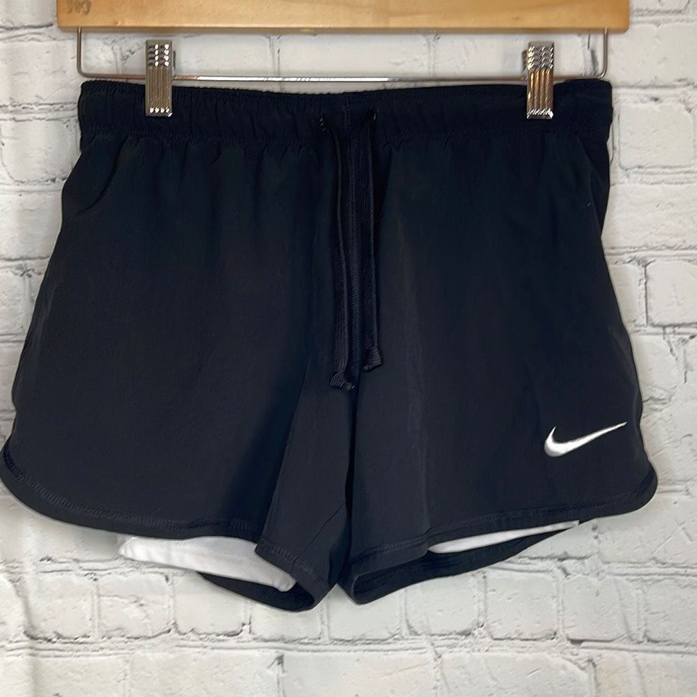 Nike Women’s Black Running Shorts Dri Fit size xs Drawstring Elastic